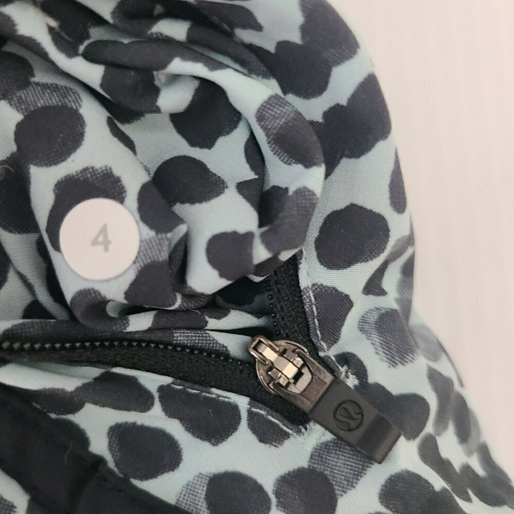 Lululemon Run Speed Up Shorts green Black Multi Spots Lined Size 4 - Picture 2 of 5